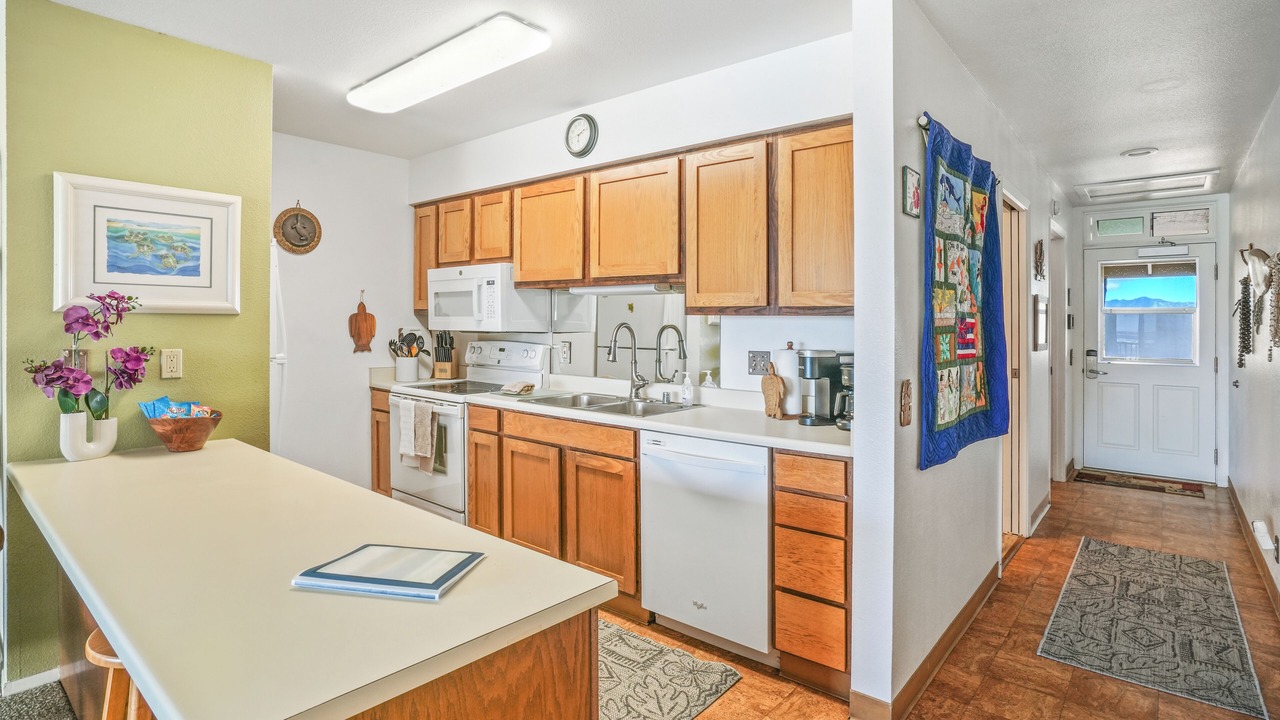 Photo of Kitchen in Wailua House Lots