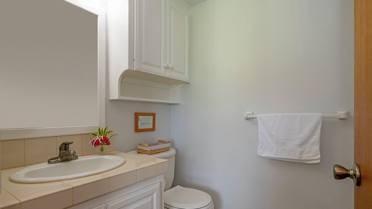 Photo of Bathroom in Wainiha