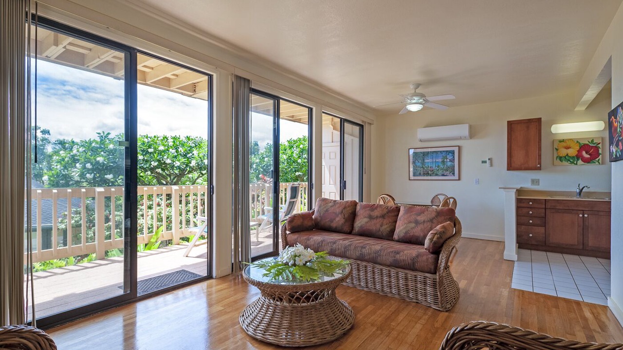 Photo of Livingroom in Poipu