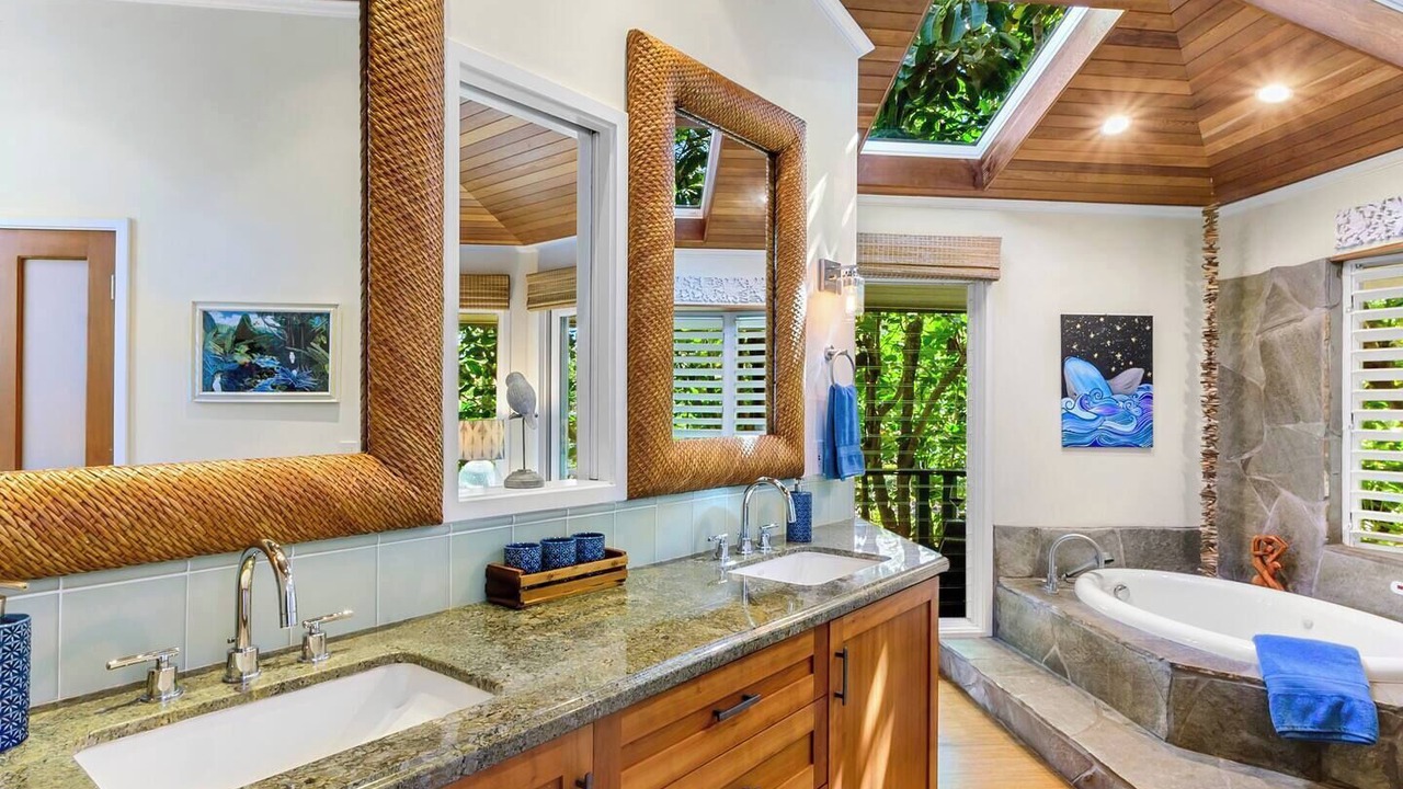 Photo of Bathroom in Napili