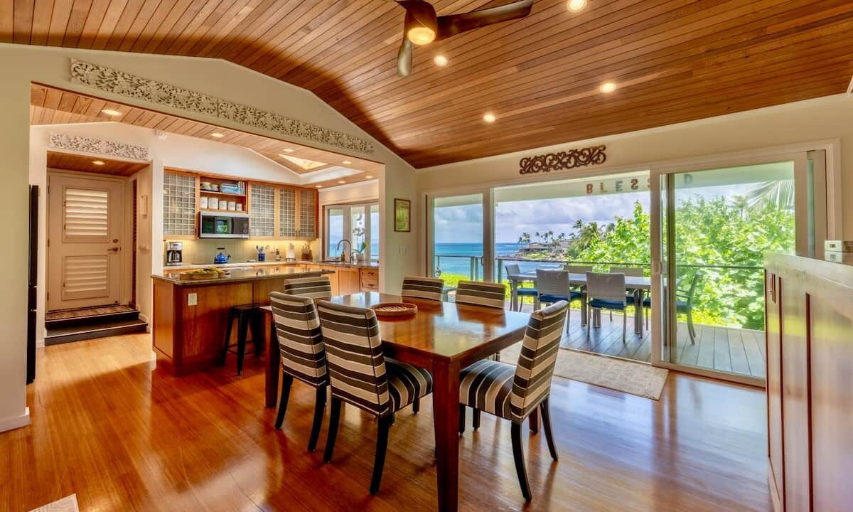 Photo of Livingroom in Napili