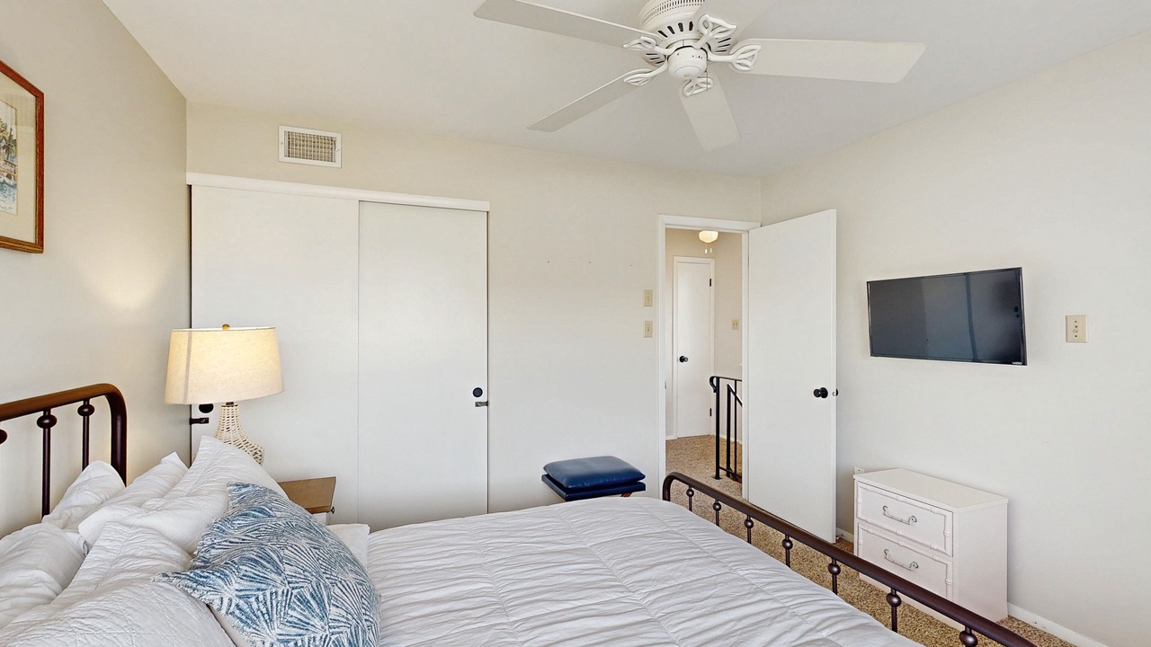 Photo of Bedroom in North Ocean City