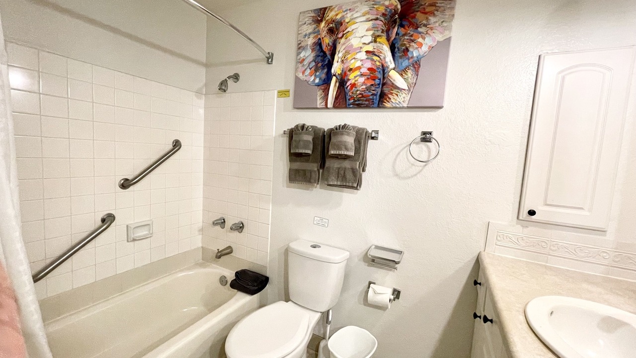 Photo of Bathroom in Nawiliwili