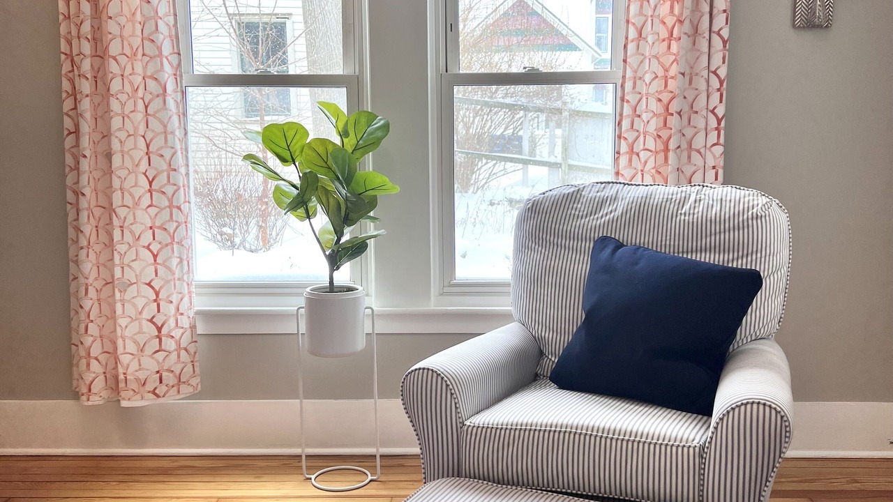 Photo of Livingroom in Saratoga Springs