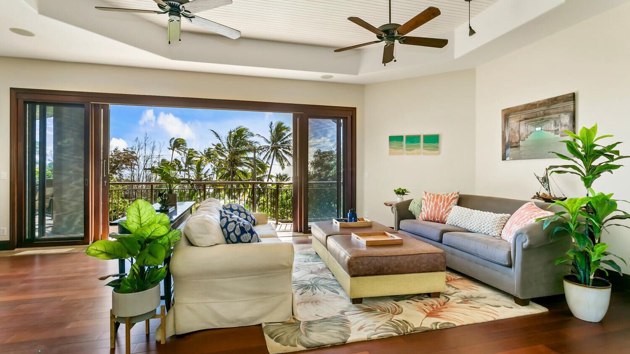 Photo of Livingroom in Poipu