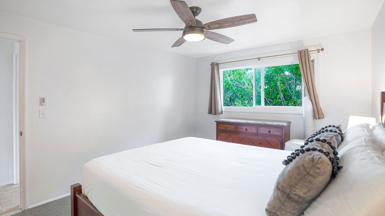 Photo of Bedroom in Poipu