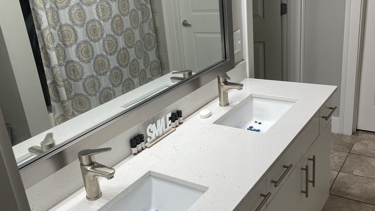 Photo of Bathroom in Lindbergh