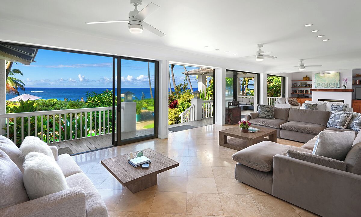 Photo of Livingroom in Poipu