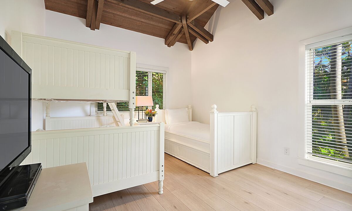 Photo of Bedroom in Poipu