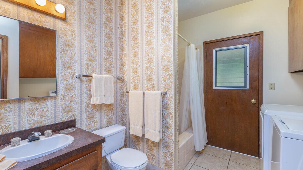 Photo of Bathroom in Hanalei Palms