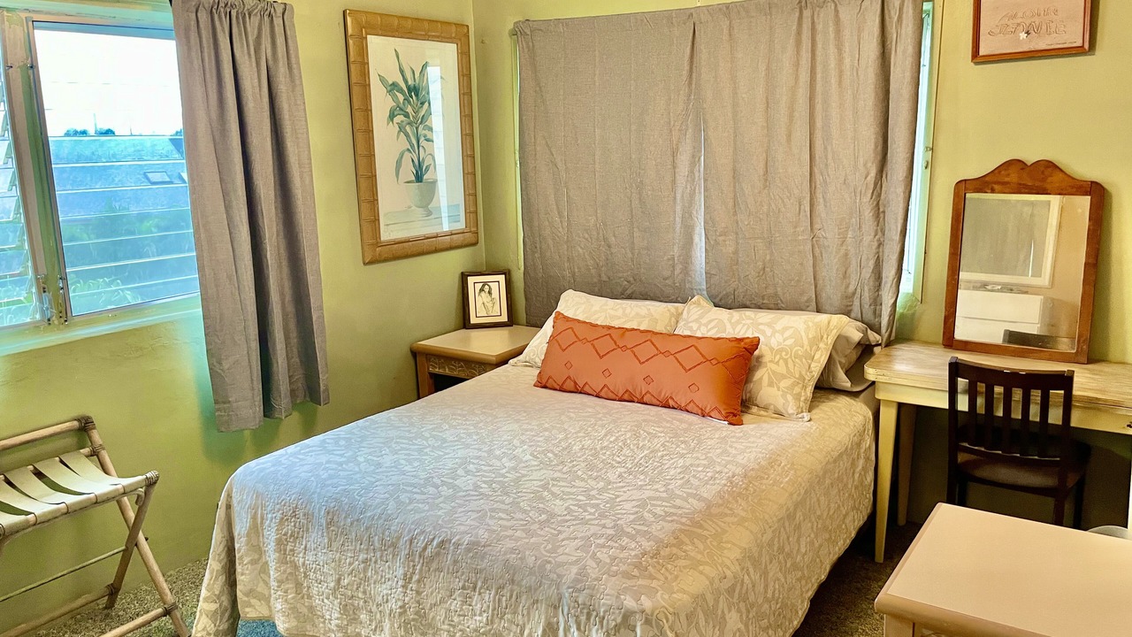 Photo of Bedroom in Makaha