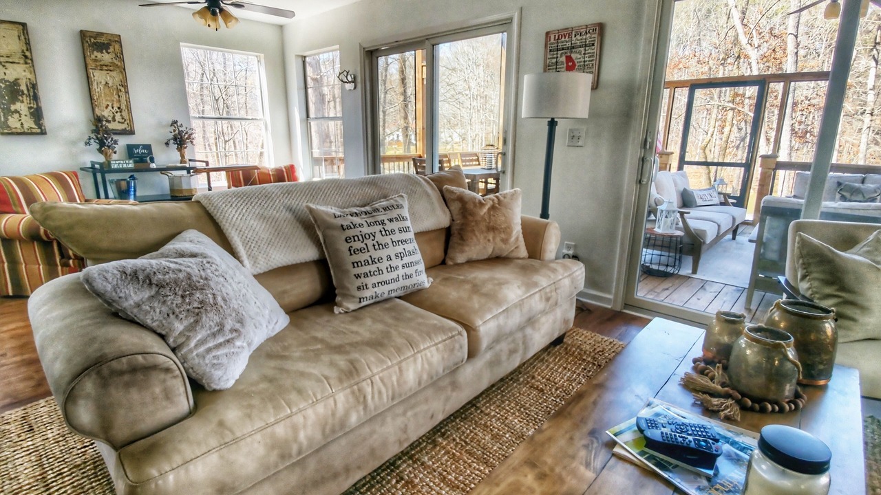 Photo of Livingroom in Eatonton