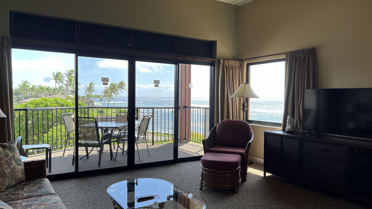 Photo of Livingroom in Poipu