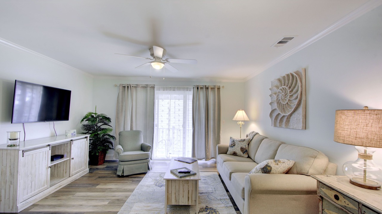 Photo of Livingroom in Demere Park