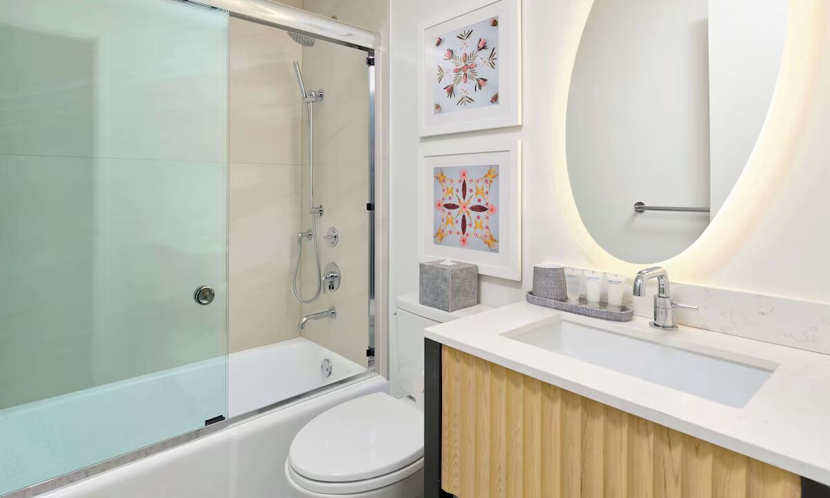Photo of Bathroom in Waikiki