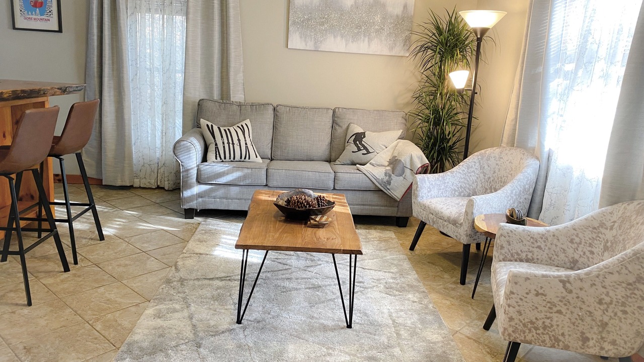 Photo of Livingroom in Chestertown