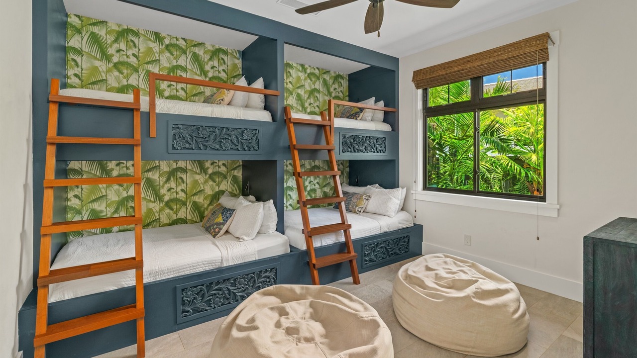 Photo of Bedroom in Poipu