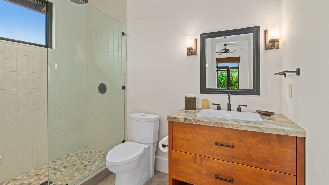 Photo of Bathroom in Poipu