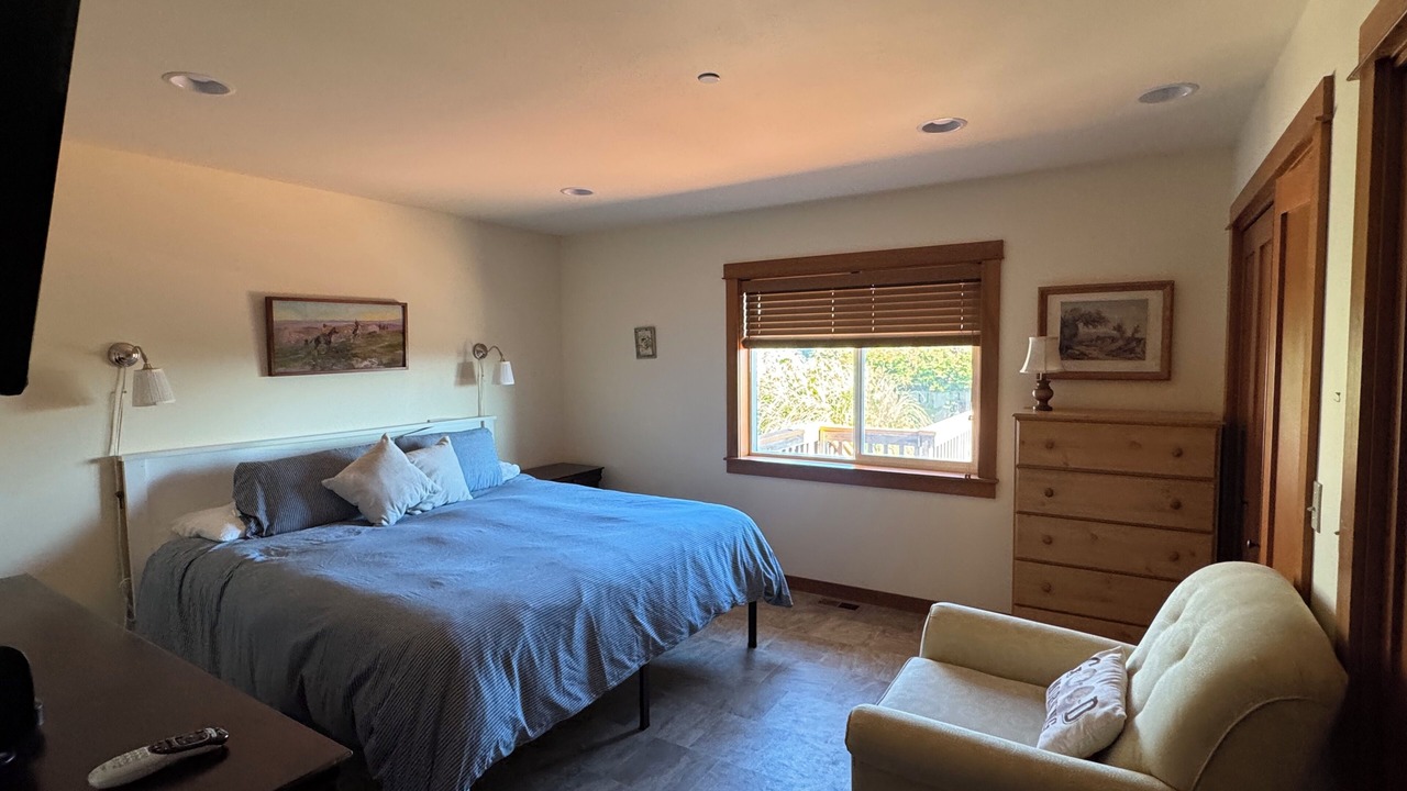 Photo of Bedroom in Pacific Beach
