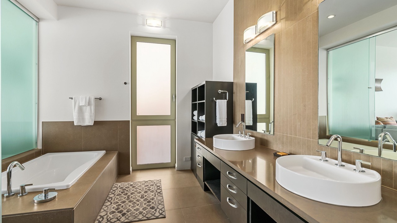 Photo of Bathroom in Lihue