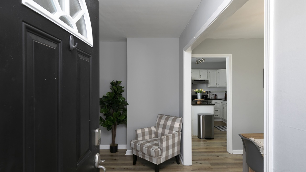 Photo of Bedroom in Candler-McAfee