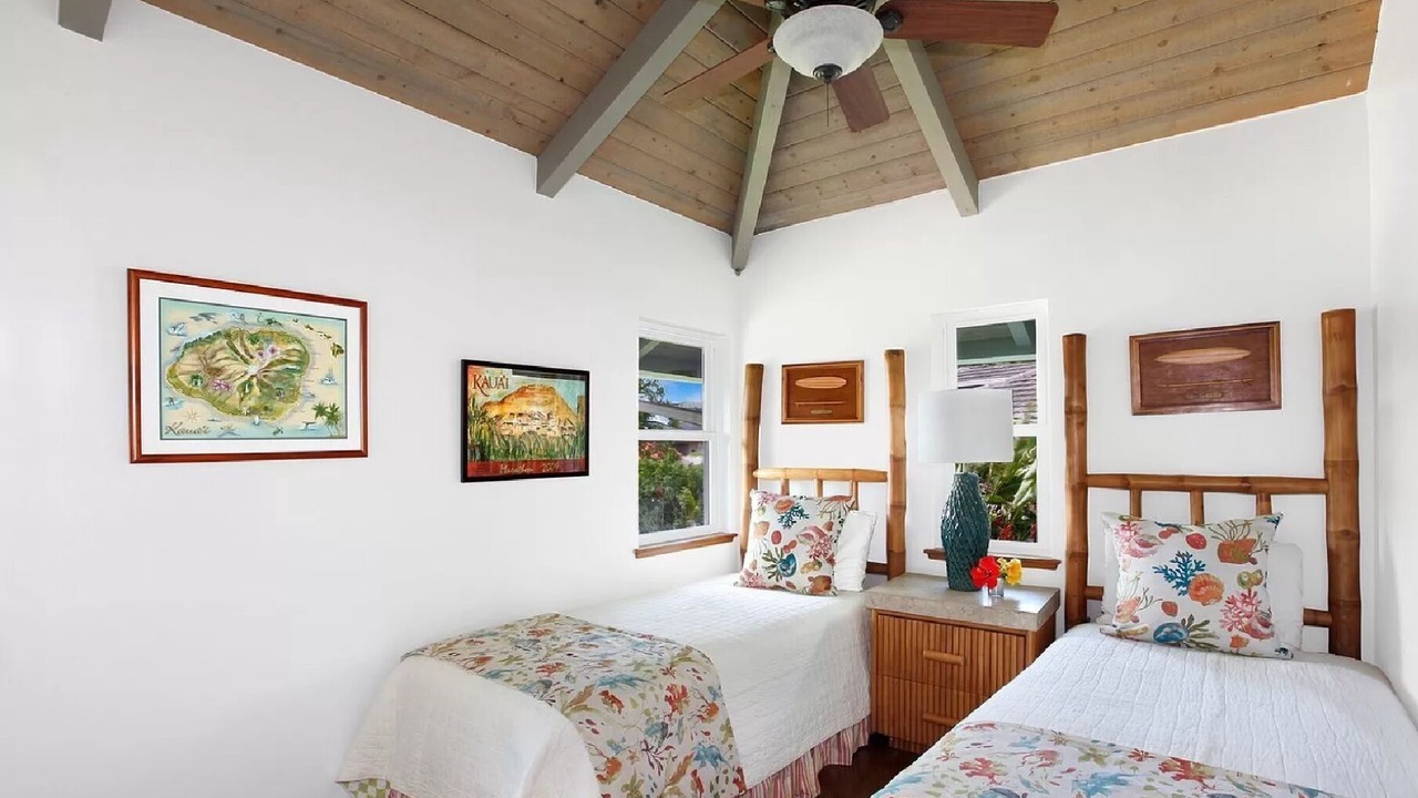 Photo of Bedroom in Poipu