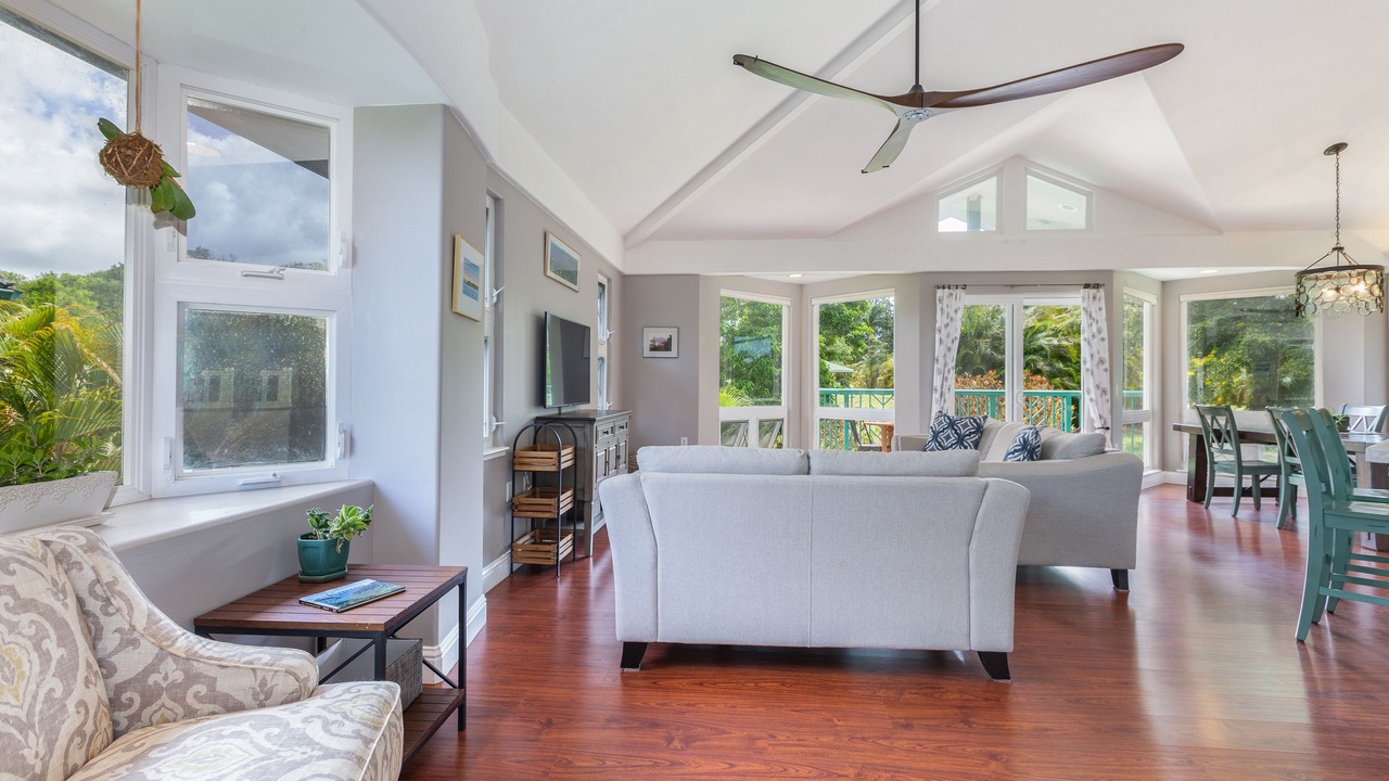 Photo of Livingroom in Kaiulani