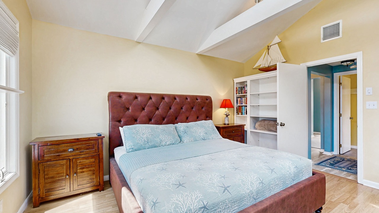 Photo of Bedroom in North Ocean City