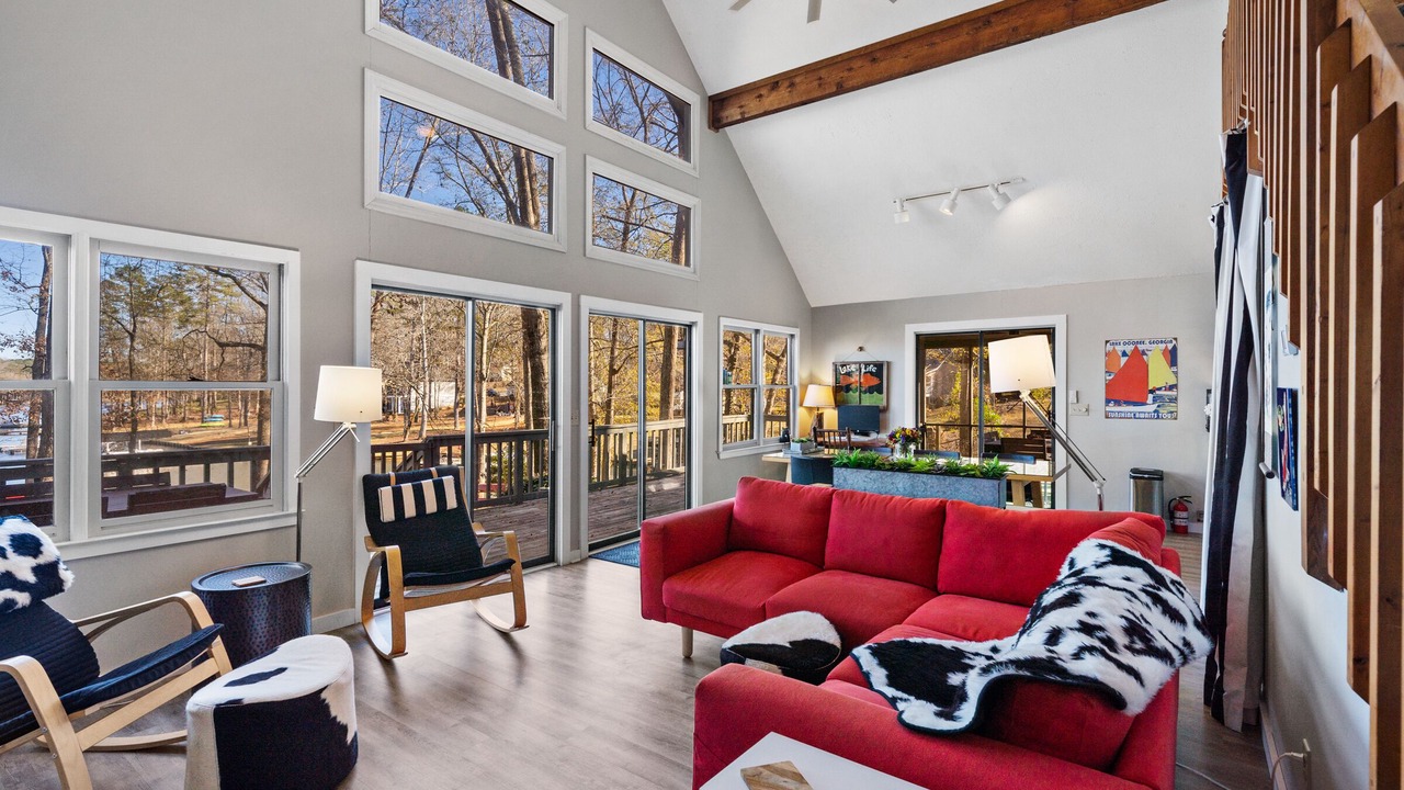Photo of Livingroom in Eatonton