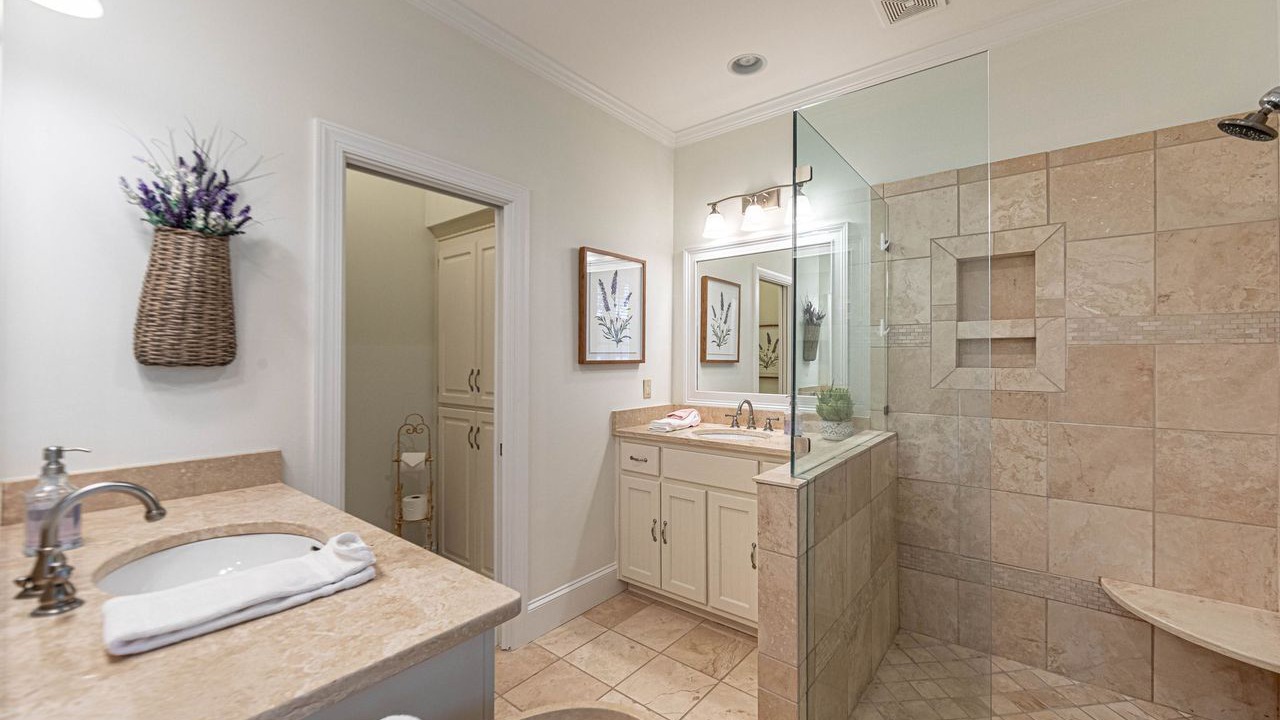 Photo of Bathroom in Eatonton