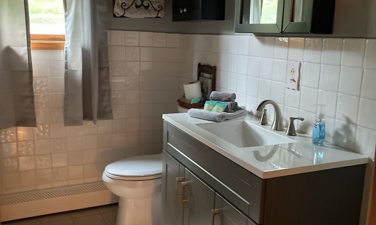 Photo of Bathroom in Clemons