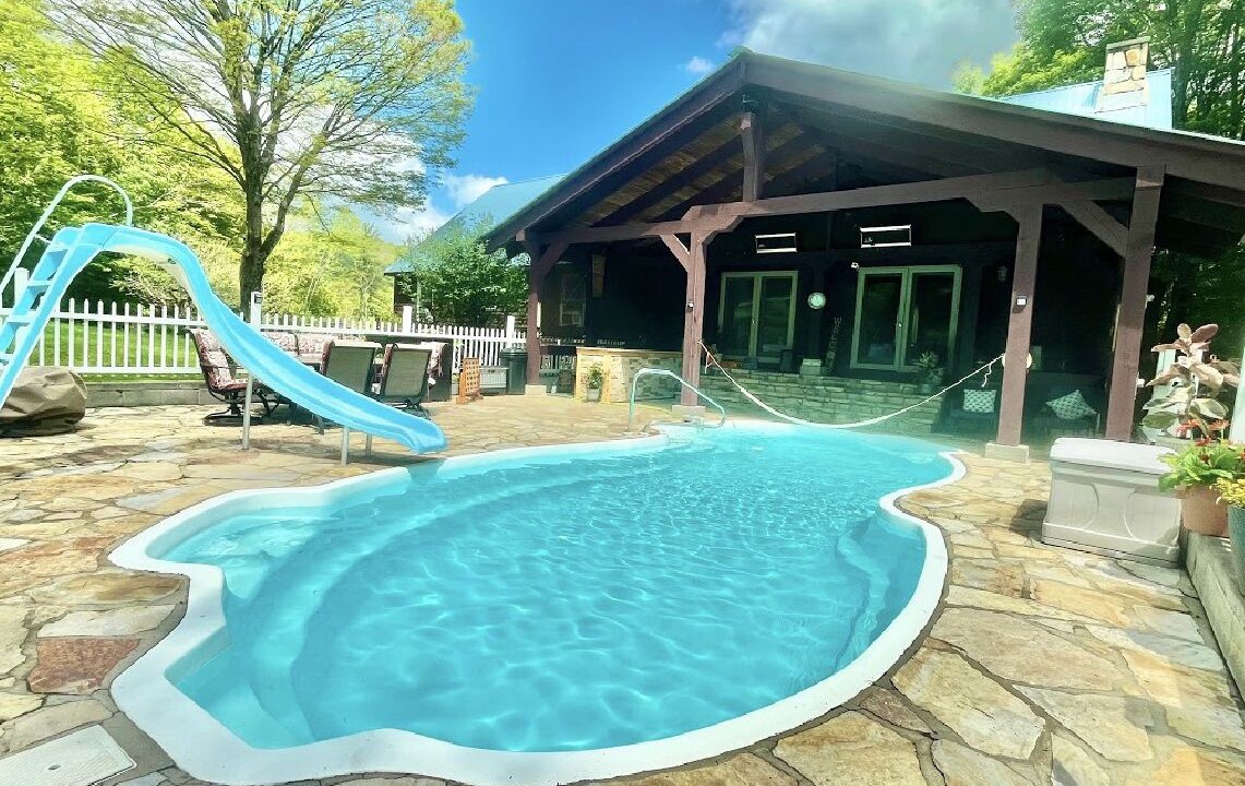 Photo of Outdoor in Clemons