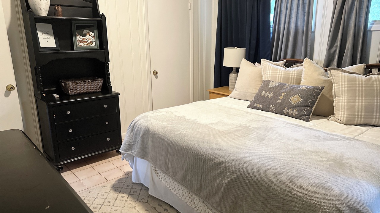 Photo of Bedroom in Milledgeville