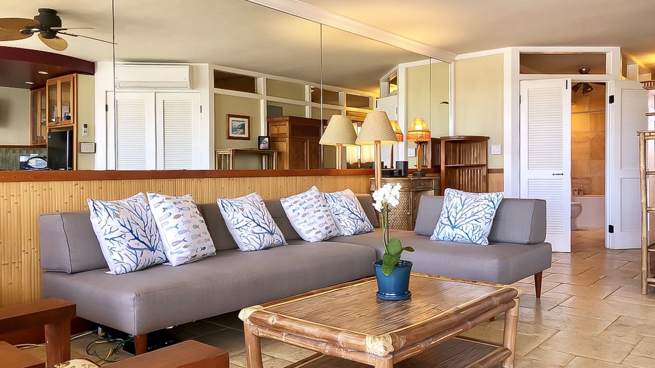 Photo of Livingroom in Poipu