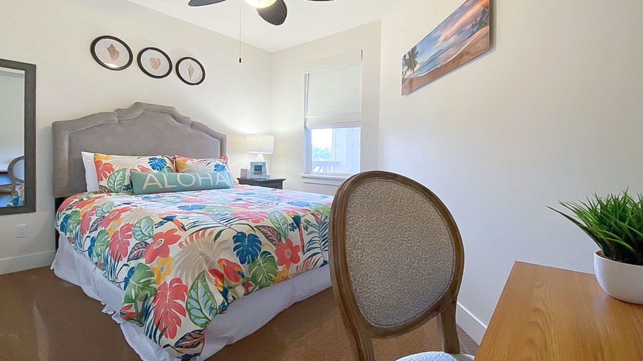Photo of Bedroom in Poipu