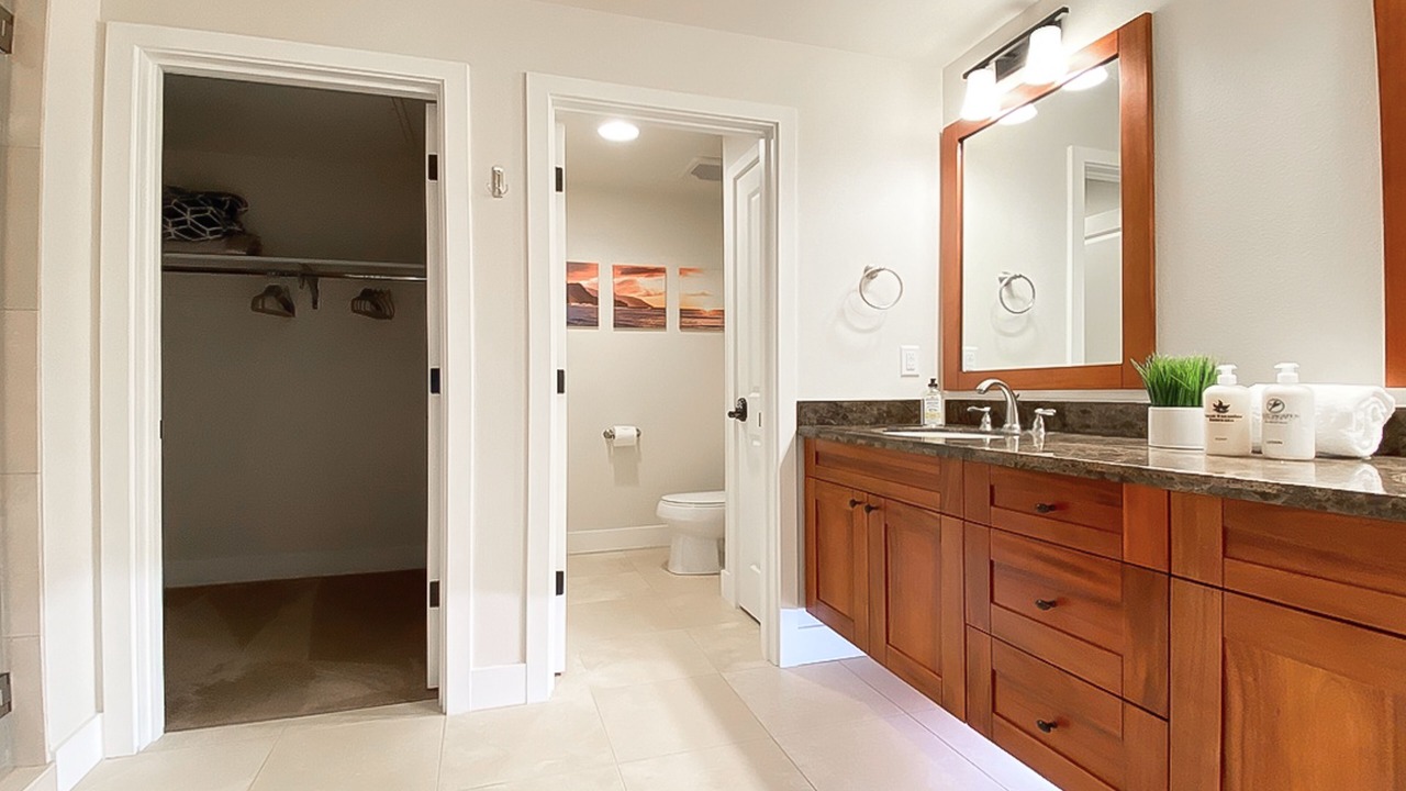 Photo of Bathroom in Poipu