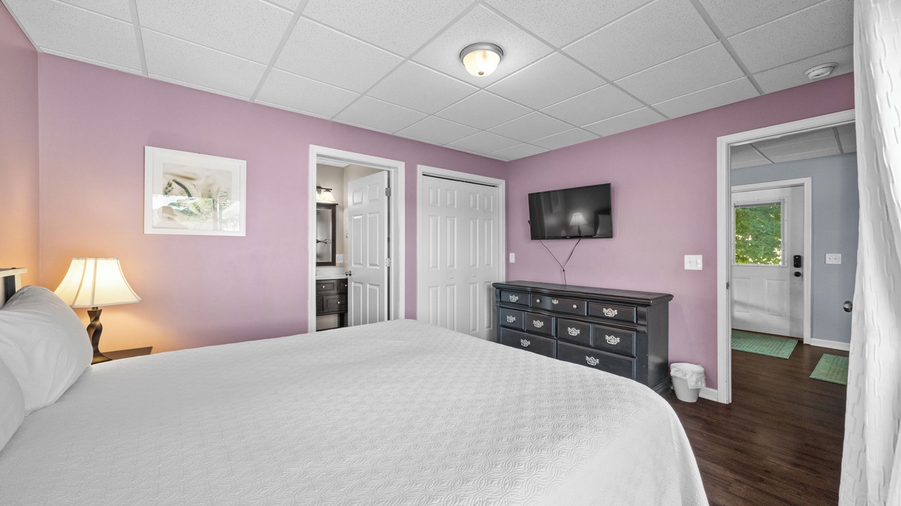 Photo of Bedroom in Penn Yan