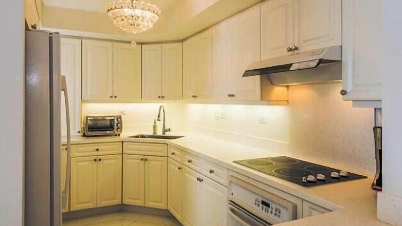 Photo of Kitchen in Waikiki