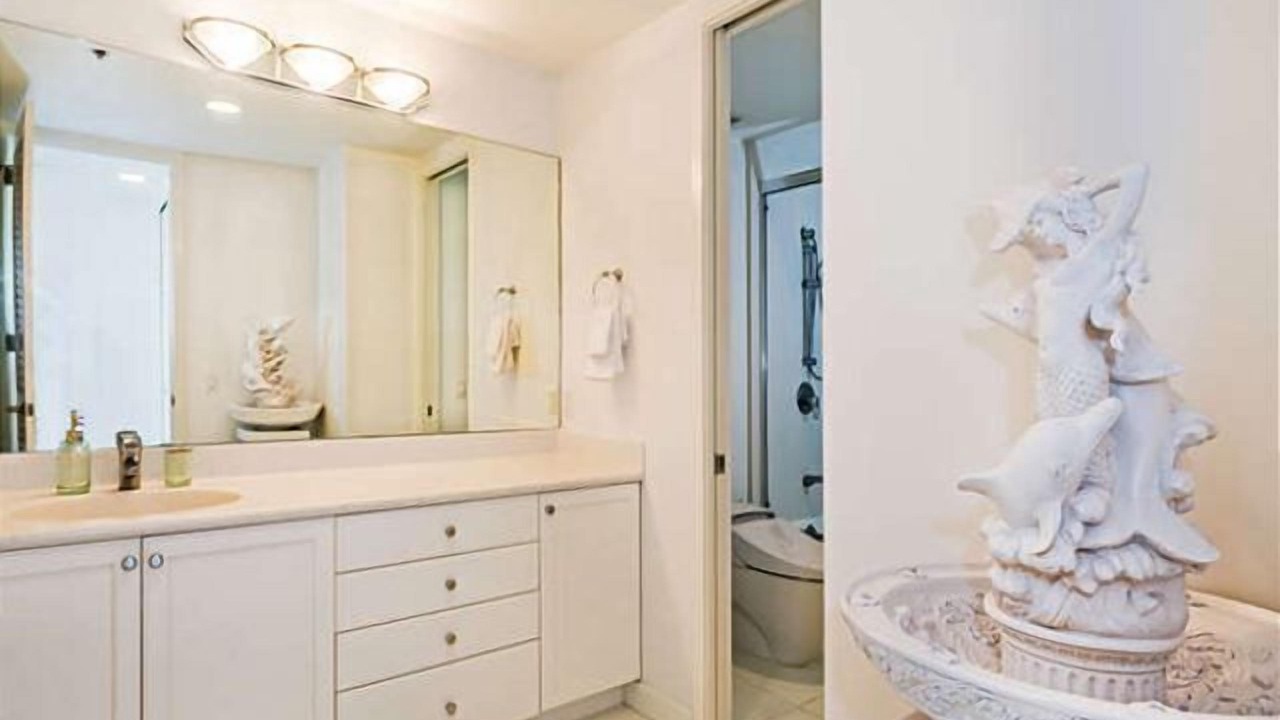 Photo of Bathroom in Waikiki
