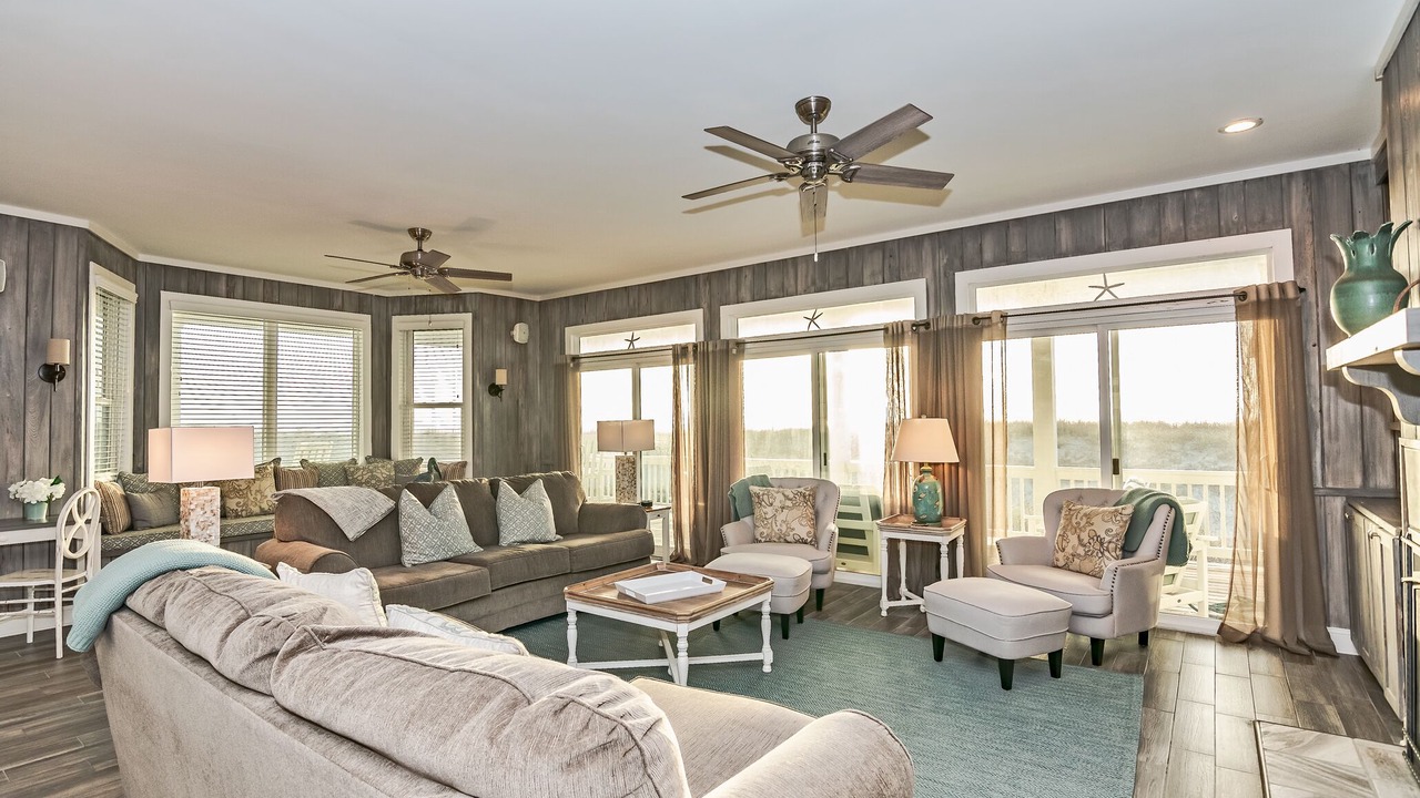 Photo of Livingroom in West Beach