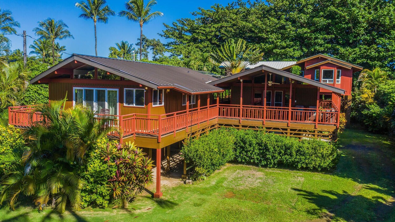 Photo of Others in Wainiha