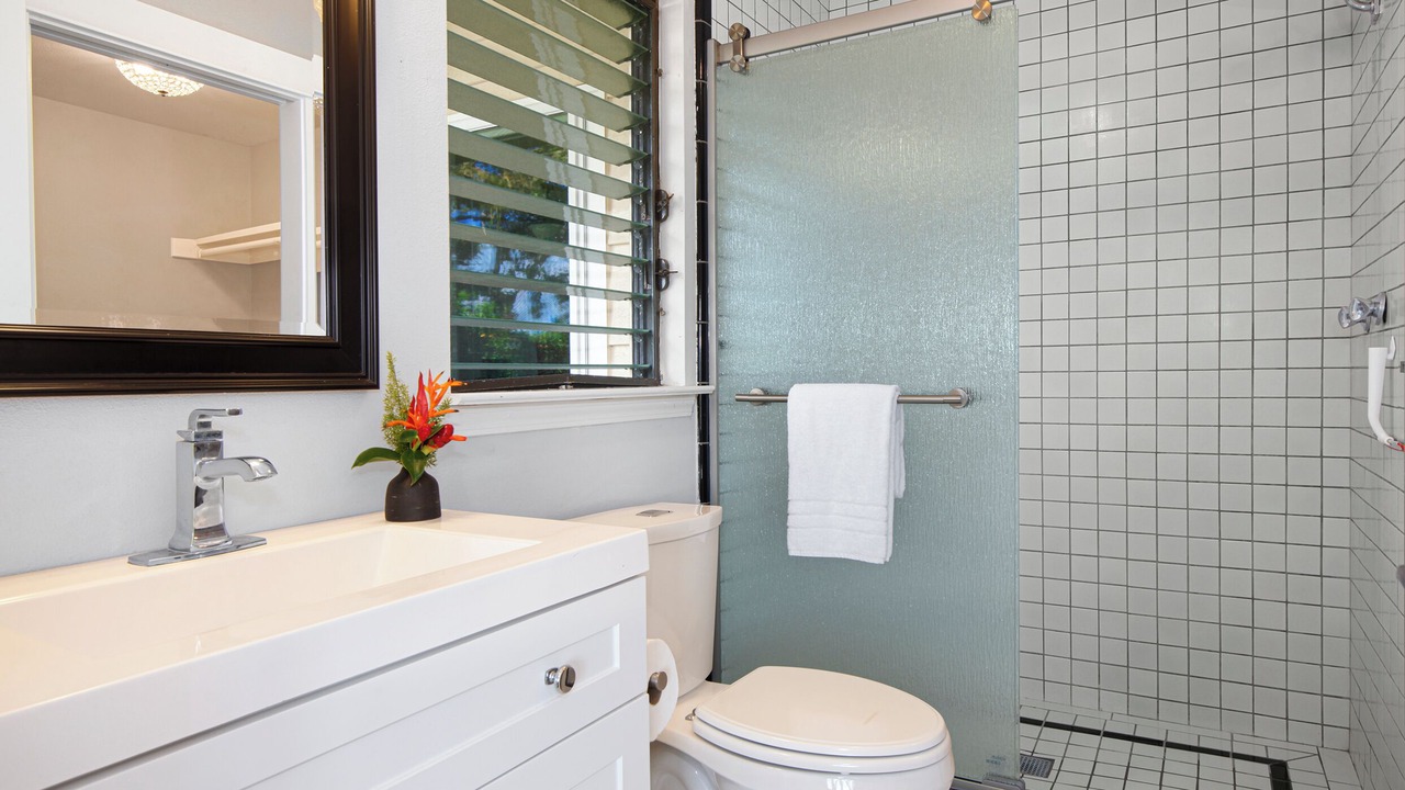 Photo of Bathroom in Poipu