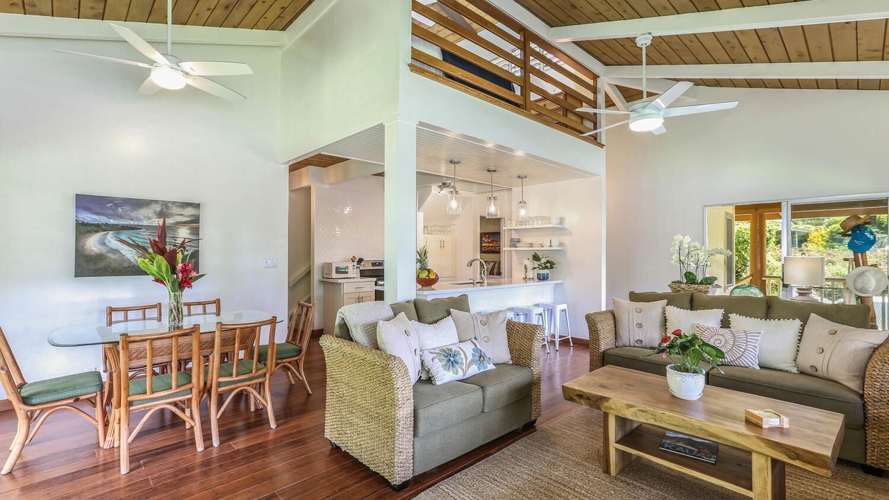 Photo of Livingroom in Wainiha