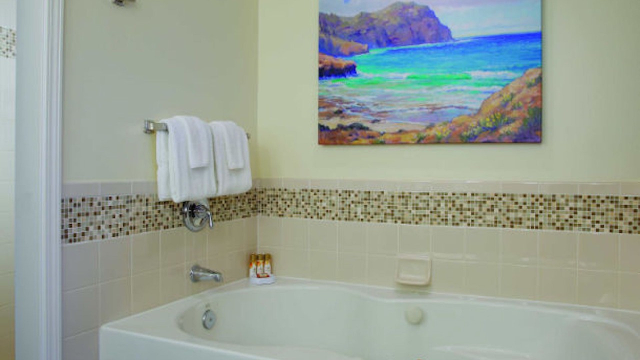 Photo of Bathroom in Poipu