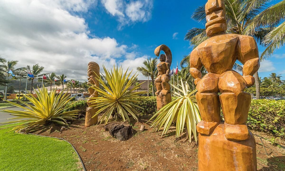 Photo of Others in Laie