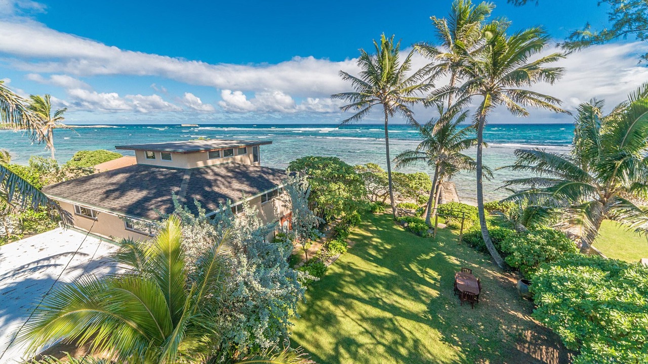 Photo of Others in Laie