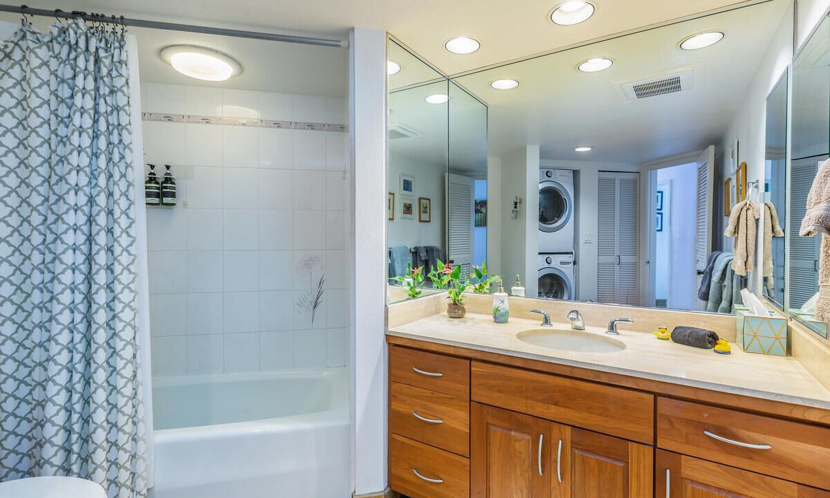 Photo of Bathroom in Princeville