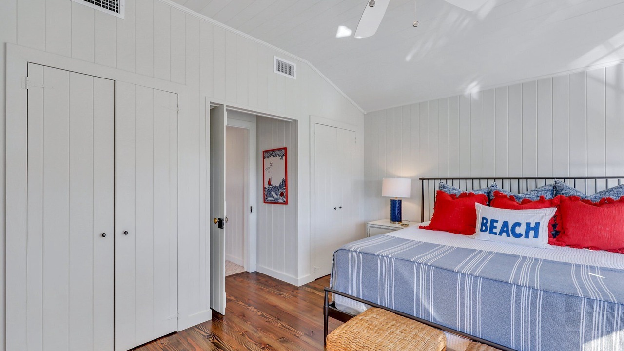 Photo of Bedroom in East Beach