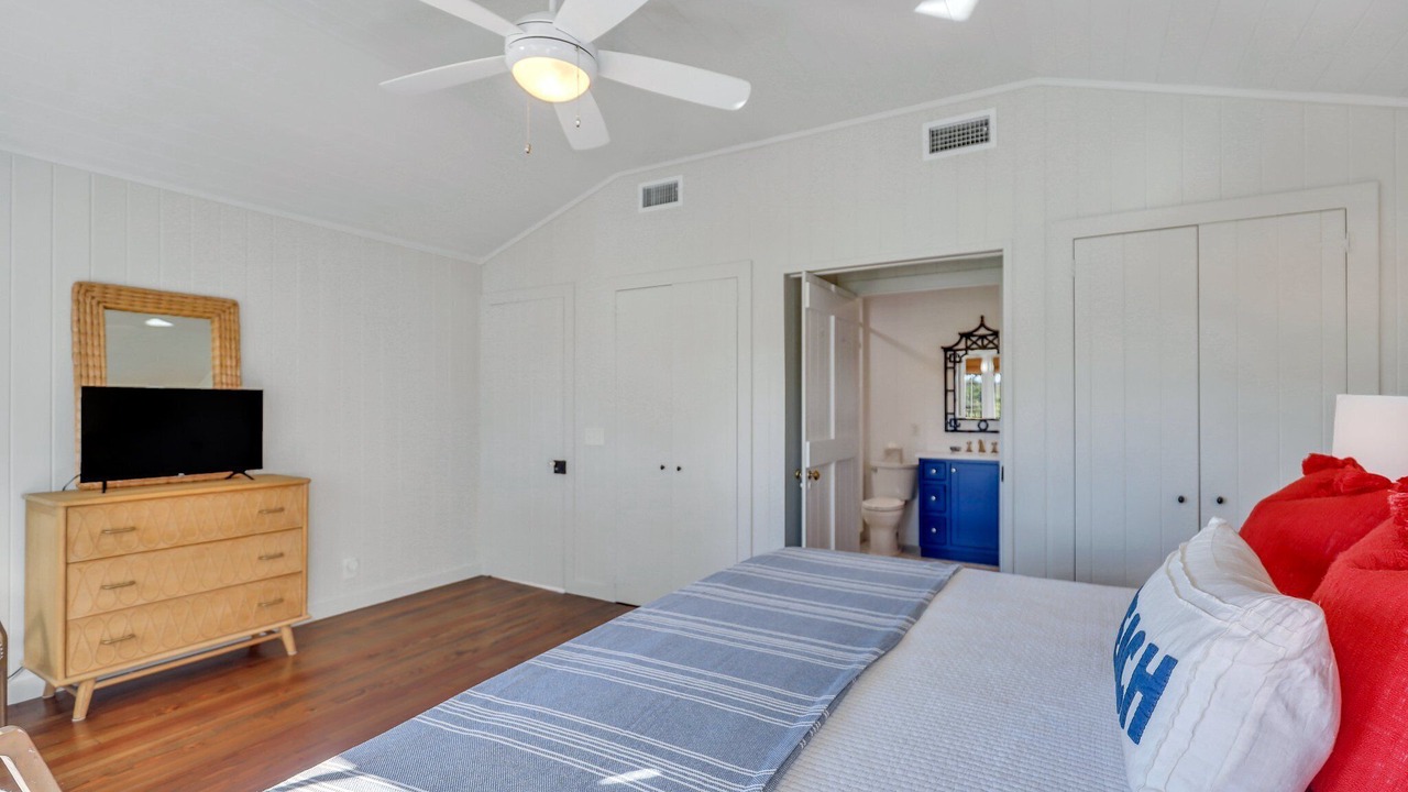 Photo of Bedroom in East Beach