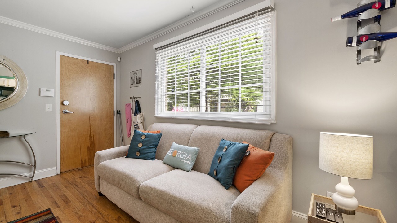 Photo of Livingroom in Virginia Highland